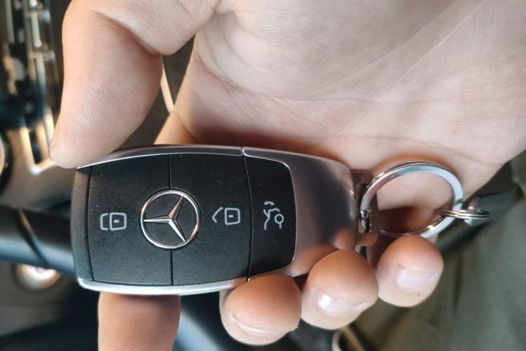 Used Mercedes-Benz C-Class 2019 C 180 L Fashion Edition Sport Version Vehicle Key