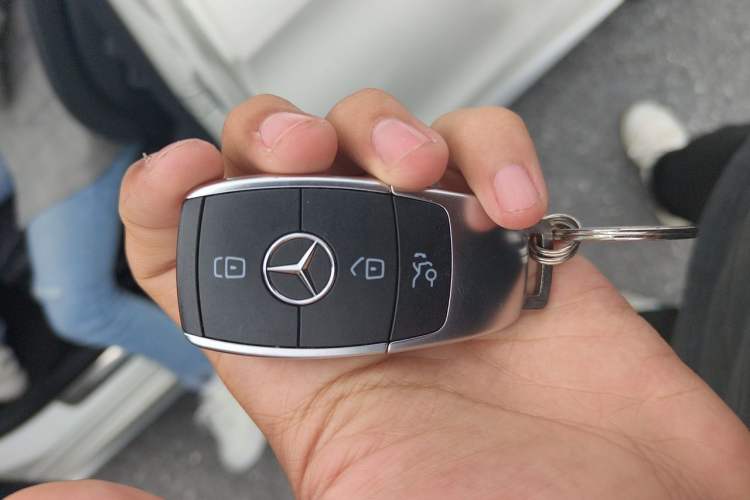 Used Mercedes-Benz C-Class 2019 Restyled C 260 L Sport Edition Vehicle Key