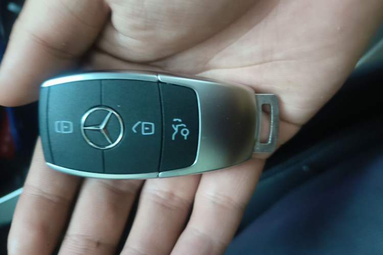 Used Mercedes-Benz C-Class 2019 C 260 Sport Edition Vehicle Key