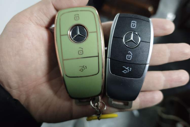 Used Mercedes-Benz C-Class 2019 Facelift C 260 L 4MATIC Sport Edition Vehicle Key