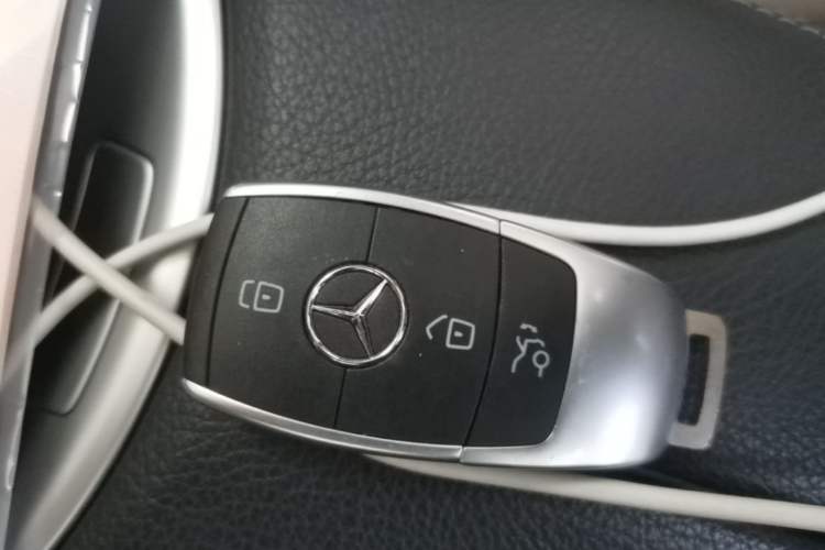Used Mercedes-Benz C-Class 2019 C 260 L 4MATIC Sport Edition Vehicle Key
