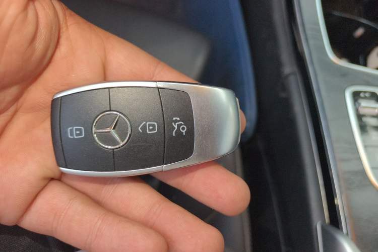 Used Mercedes-Benz C-Class 2019 C 180 L Fashion Edition Sport Version Vehicle Key