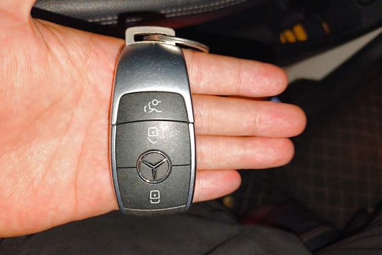 Used Mercedes-Benz C-Class 2019 C 260 L Sport Edition Vehicle Key