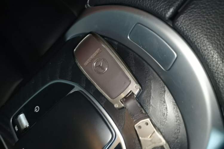 Used Mercedes-Benz C-Class 2019 Restyled C 260 L Sport Edition Vehicle Key