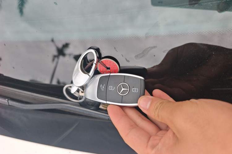 Used Mercedes-Benz C-Class 2019 Restyled C 260 L Sport Edition Vehicle Key