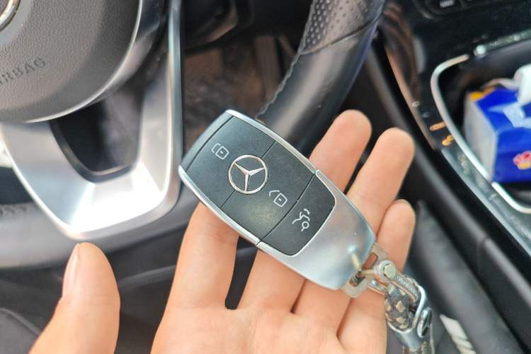 Used Mercedes-Benz C-Class 2019 C 260 Sport Edition Vehicle Key
