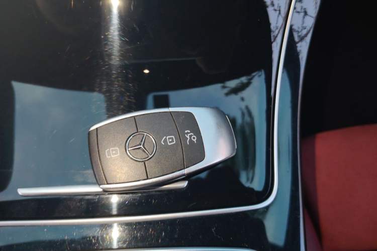 Used Mercedes-Benz C-Class 2019 C 260 Sport Edition Vehicle Key