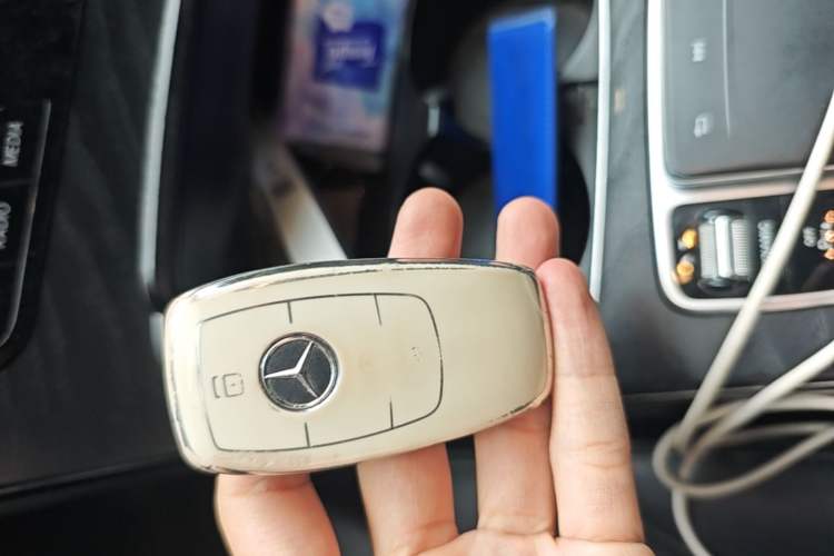 Used Mercedes-Benz C-Class 2019 C 180 L Fashion Edition Sport Version Vehicle Key