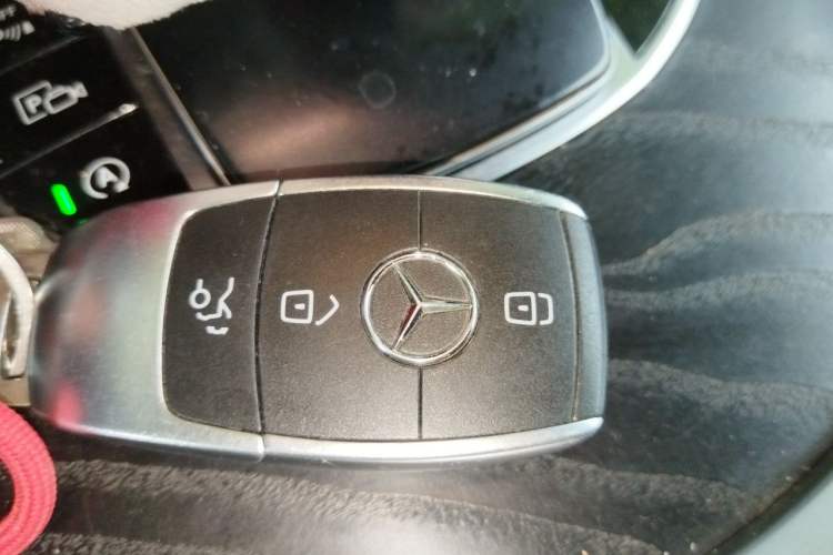 Used Mercedes-Benz C-Class 2019 C 260 Coupe Vehicle Key