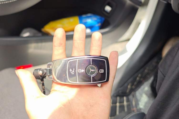 Used Mercedes-Benz C-Class 2019 Restyled C 260 L Sport Edition Vehicle Key