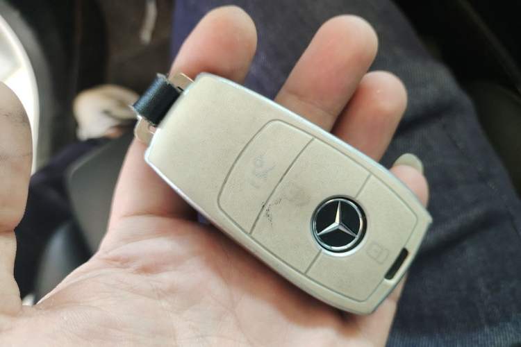 Used Mercedes-Benz C-Class 2019 Restyled C 260 L Sport Edition Vehicle Key