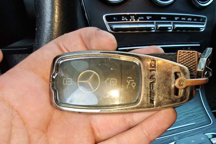 Used Mercedes-Benz C-Class 2019 C 180 L Fashion Edition Sport Version Vehicle Key