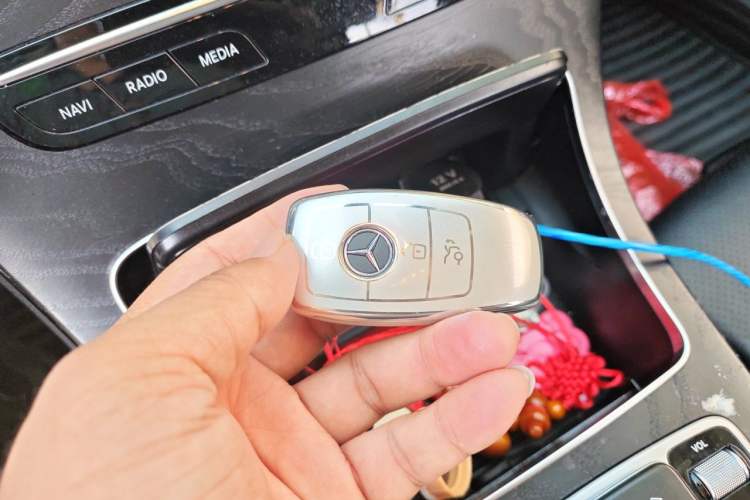Used Mercedes-Benz C-Class 2019 C 180 L Fashion Edition Sport Version Vehicle Key