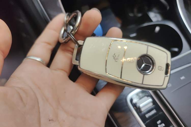 Used Mercedes-Benz C-Class 2019 C 180 L Fashion Edition Sport Version Vehicle Key