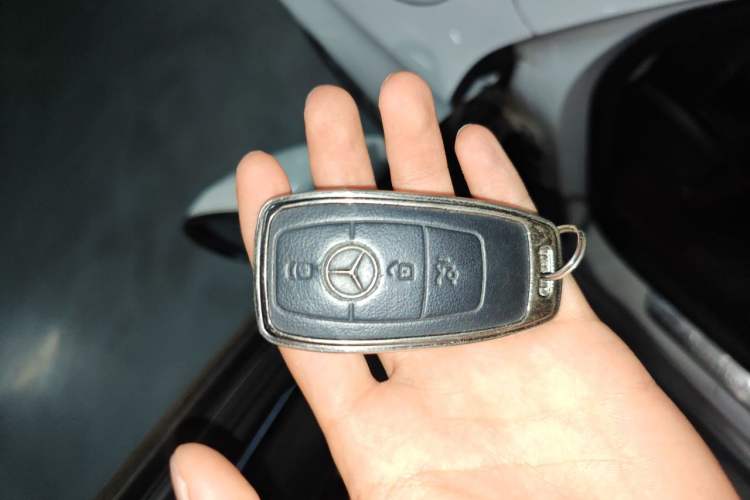 Used Mercedes-Benz C-Class 2019 C 180 L Fashion Edition Sport Version Vehicle Key