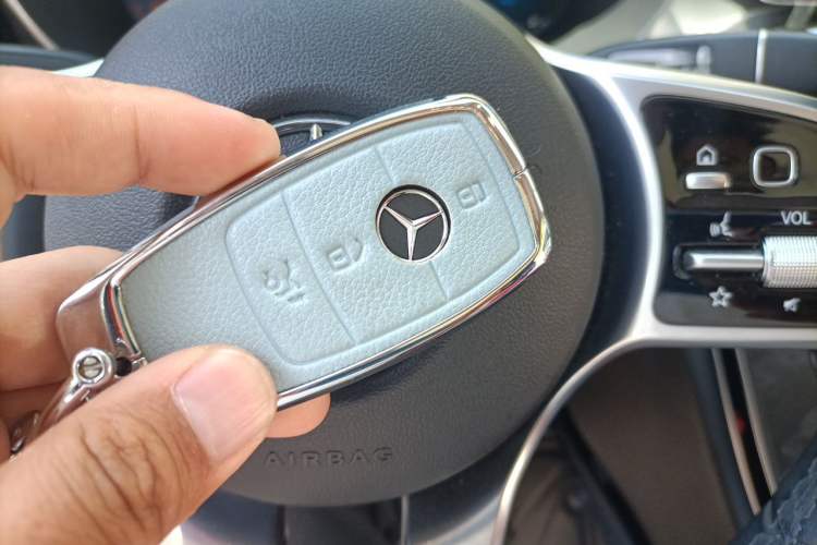 Used Mercedes-Benz C-Class 2019 Restyled C 260 L Sport Edition Vehicle Key