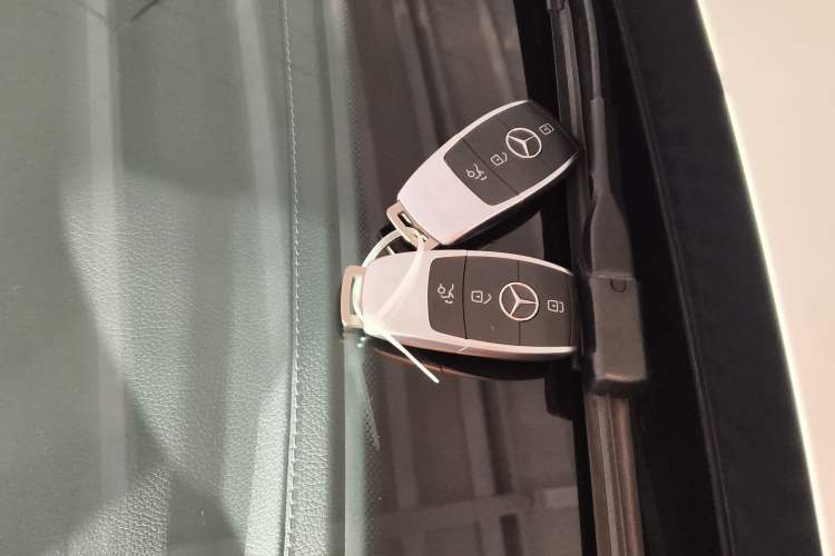 Used Mercedes-Benz C-Class 2019 Restyled C 260 L Sport Edition Vehicle Key