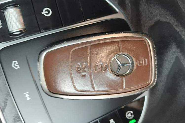 Used Mercedes-Benz C-Class 2019 Restyled C 260 L Sport Edition Vehicle Key