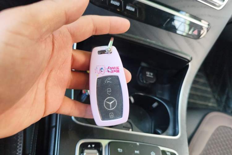 Used Mercedes-Benz C-Class 2019 C 180 L Fashion Edition Sport Version Vehicle Key