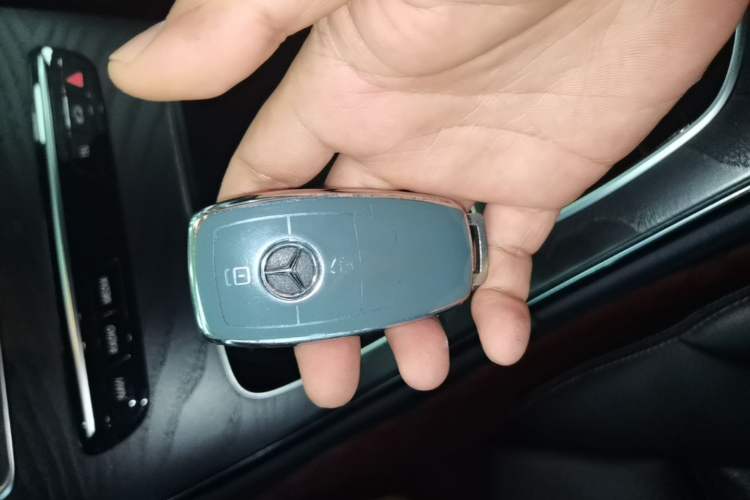 Used Mercedes-Benz C-Class 2019 C 180 L Fashion Edition Sport Version Vehicle Key