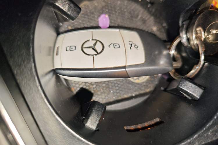 Used Mercedes-Benz C-Class 2019 C 260 Sport Edition Vehicle Key