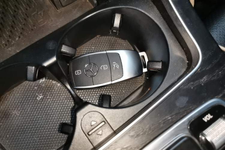 Used Mercedes-Benz C-Class 2019 Restyled C 260 L Sport Edition Vehicle Key