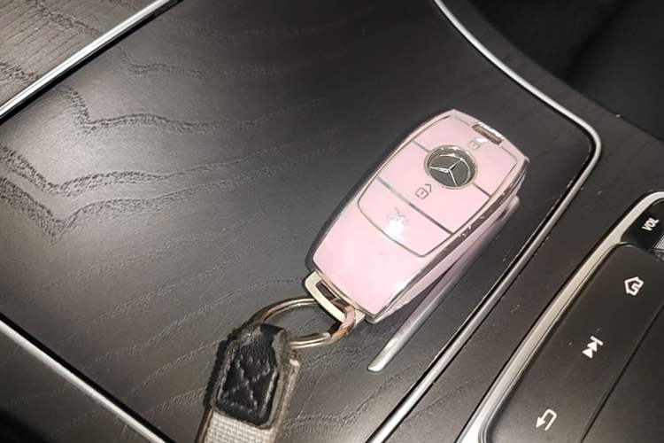 Used Mercedes-Benz C-Class 2019 C 180 L Fashion Edition Sport Version Vehicle Key