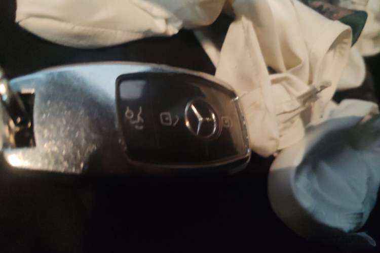 Used Mercedes-Benz C-Class 2019 C 180 L Fashion Edition Sport Version Vehicle Key