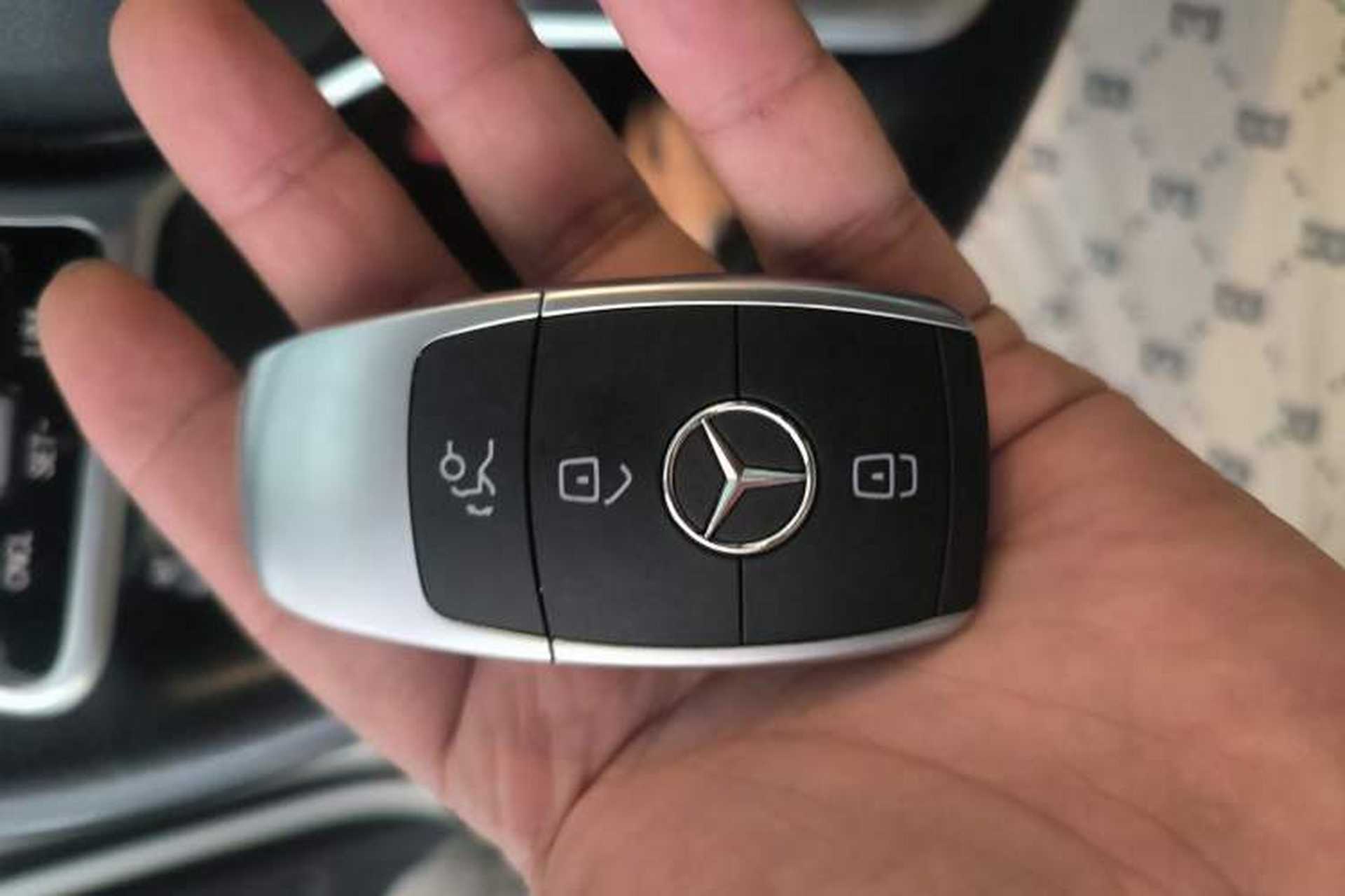 Used Mercedes-Benz C-Class 2019 C 180 L Fashion Edition Sport Version Vehicle Key