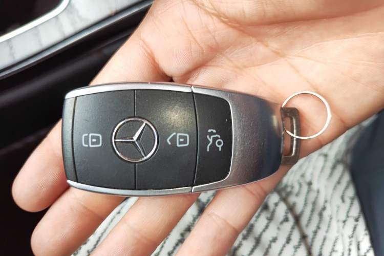 Used Mercedes-Benz C-Class 2019 C 180 L Fashion Edition Sport Version Vehicle Key