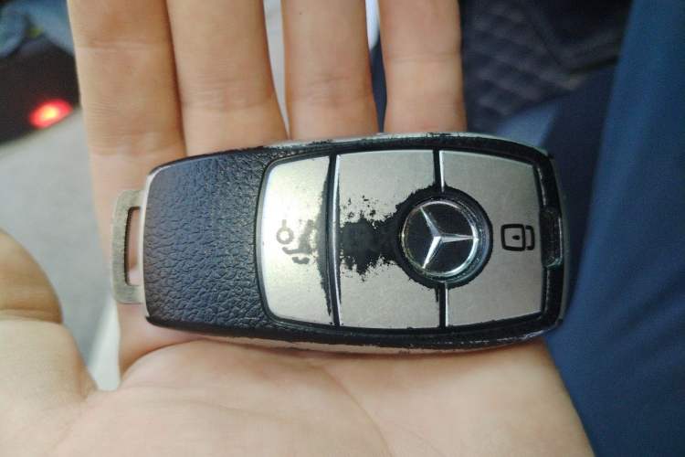 Used Mercedes-Benz C-Class 2019 C 260 L Sport Edition Vehicle Key