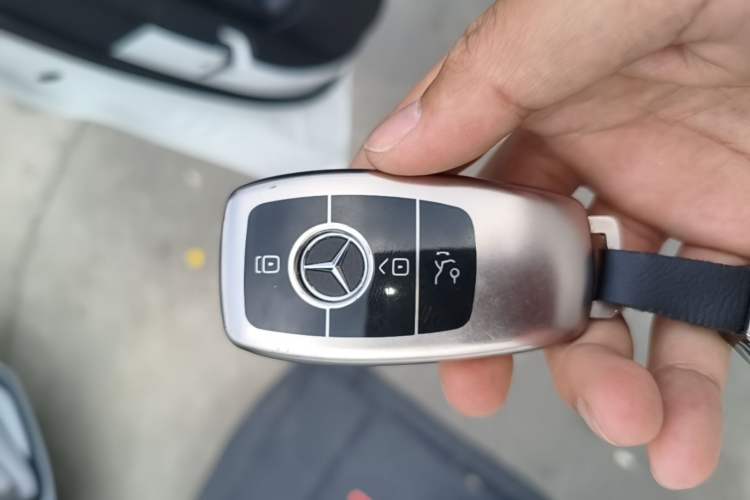 Used Mercedes-Benz C-Class 2019 C 180 L Fashion Edition Sport Version Vehicle Key