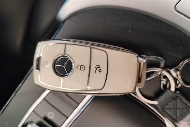 Used Mercedes-Benz C-Class 2019 C 260 L Sport Edition Vehicle Key