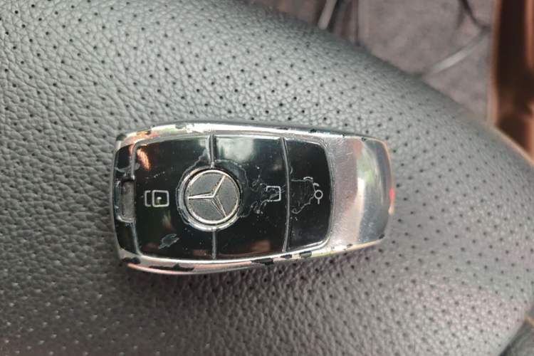 Used Mercedes-Benz C-Class 2019 C 260 L Sport Edition Vehicle Key
