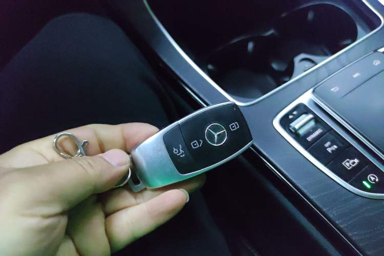 Used Mercedes-Benz C-Class 2019 C 180 L Fashion Edition Sport Version Vehicle Key