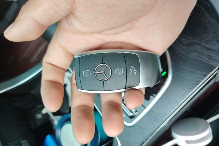 Used Mercedes-Benz C-Class 2019 C 260 L Vehicle Key