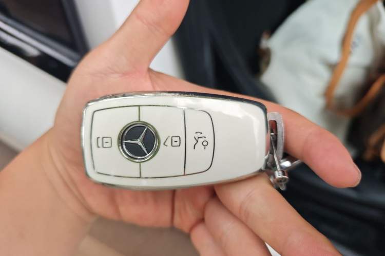 Used Mercedes-Benz C-Class 2019 C 260 Sport Edition Vehicle Key