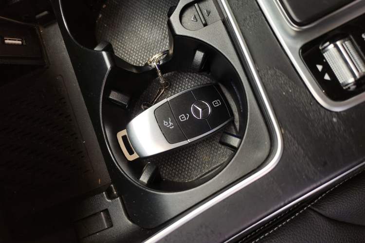 Used Mercedes-Benz C-Class 2019 C 260 L 4MATIC Sport Edition Vehicle Key