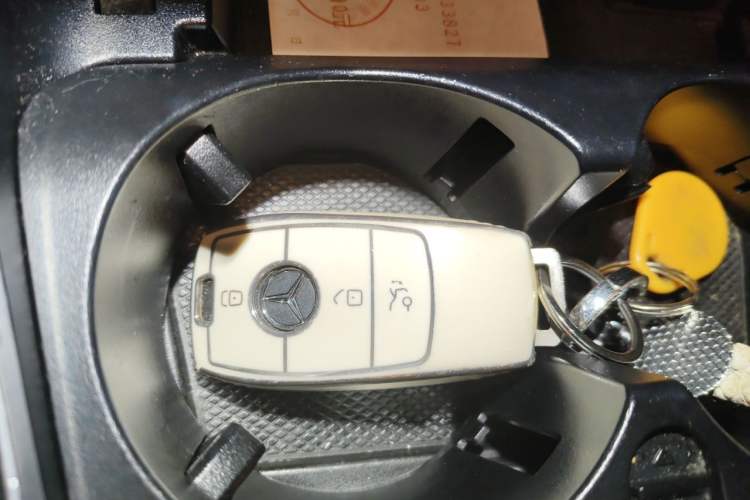 Used Mercedes-Benz C-Class 2019 C 260 L Sport Edition Vehicle Key