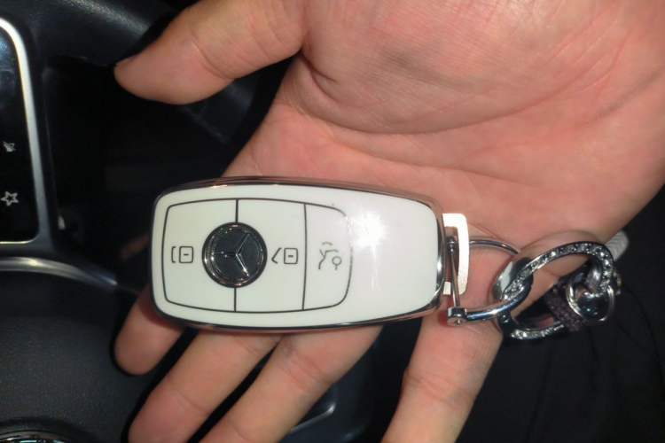 Used Mercedes-Benz C-Class 2019 C 180 L Fashion Edition Sport Version Vehicle Key