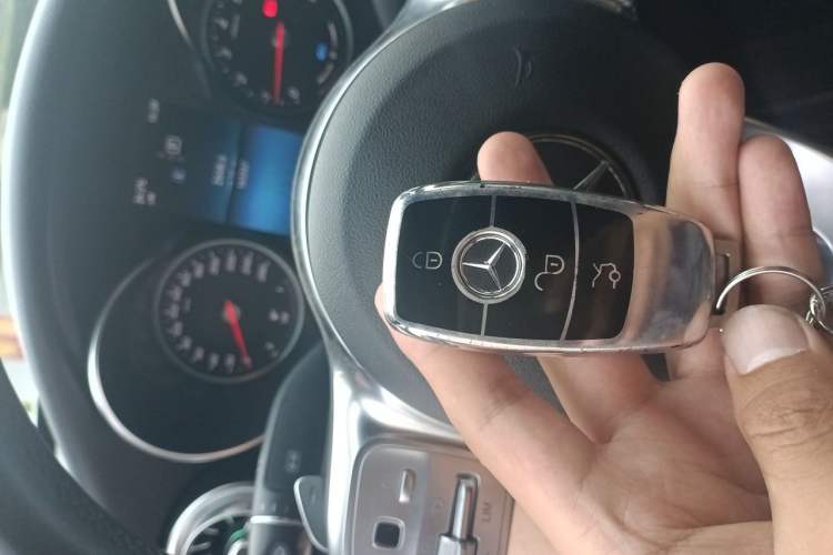 Used Mercedes-Benz C-Class 2019 C 260 Sport Edition Vehicle Key
