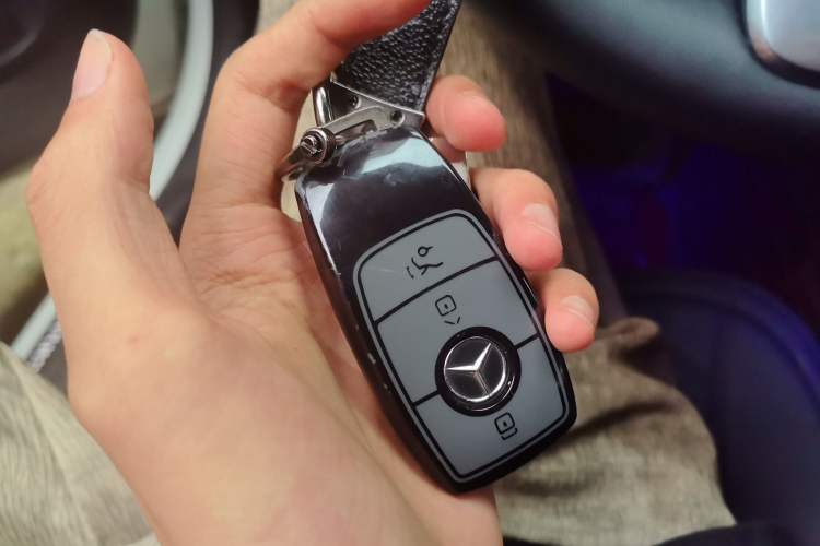 Used Mercedes-Benz C-Class 2019 Restyled C 260 L Sport Edition Vehicle Key