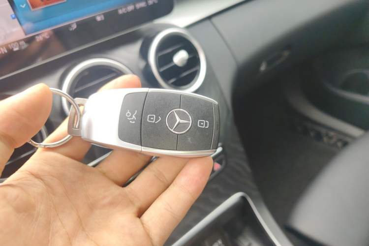 Used Mercedes-Benz C-Class 2019 C 180 L Fashion Edition Sport Version Vehicle Key