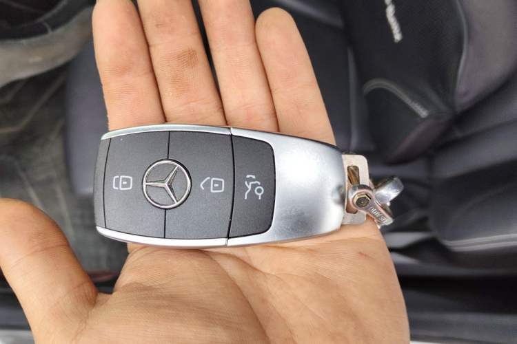 Used Mercedes-Benz C-Class 2019 C 180 L Fashion Edition Sport Version Vehicle Key