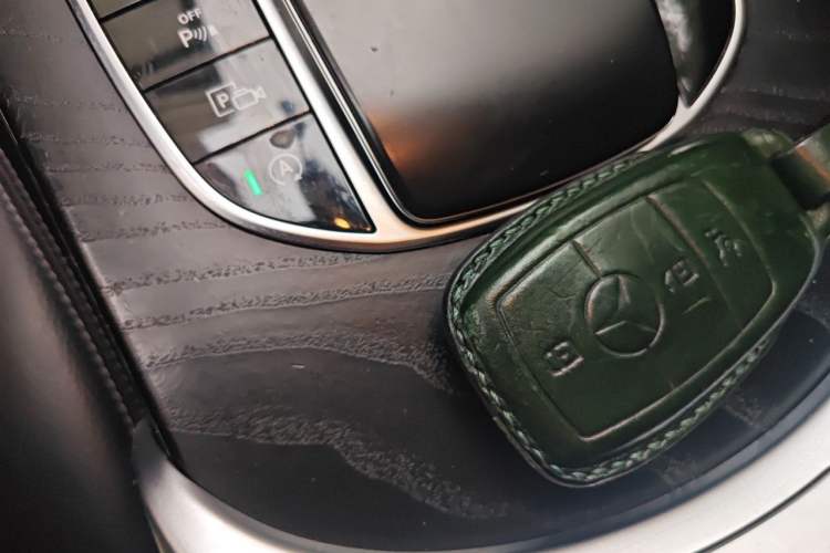 Used Mercedes-Benz C-Class 2019 C 260 L Sport Edition Vehicle Key