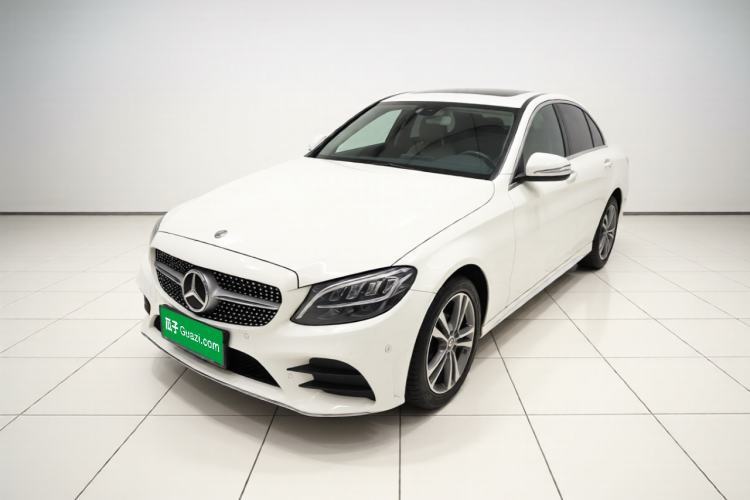 Gebrauchter Mercedes-Benz C-Class 2019 C 180 L Fashion Edition Sport Version Guazi used car, China used car export, Used car for sale, Used cars, Cheapest cars for sale
