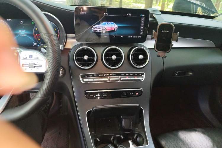 Used Mercedes-Benz C-Class 2020 C 200 L Fashion Edition Sport Version Audio And AC Panel