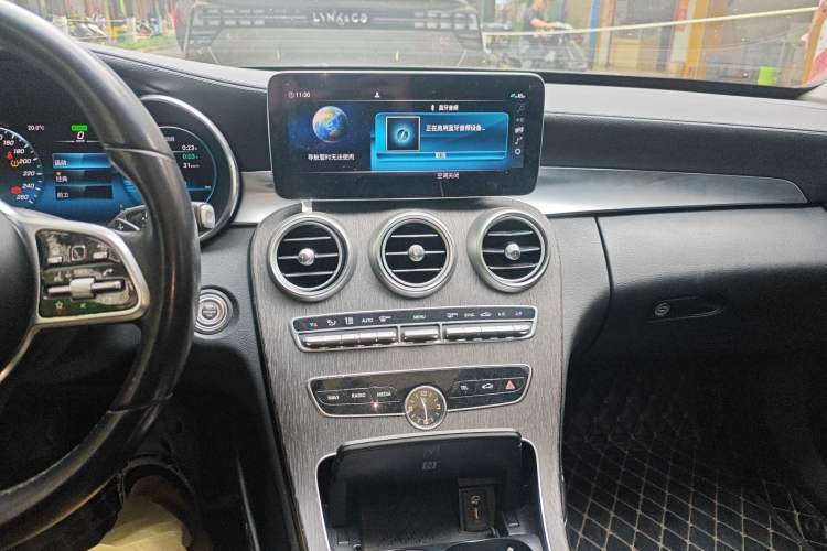 Used Mercedes-Benz C-Class 2020 C 260 L 4MATIC Audio And AC Panel