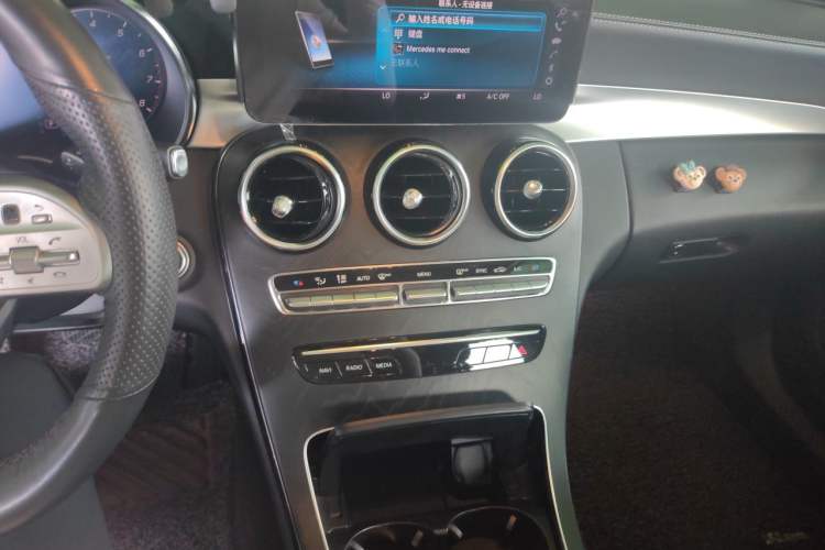 Used Mercedes-Benz C-Class 2020 C 200 L Fashion Edition Sport Version Audio And AC Panel