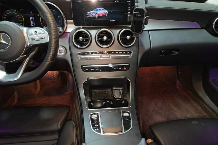 Used Mercedes-Benz C-Class 2020 C 200 L Fashion Edition Sport Version Audio And AC Panel